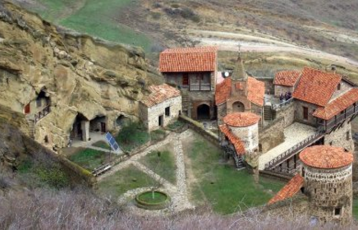 Монастырь, который стал горячей точкой