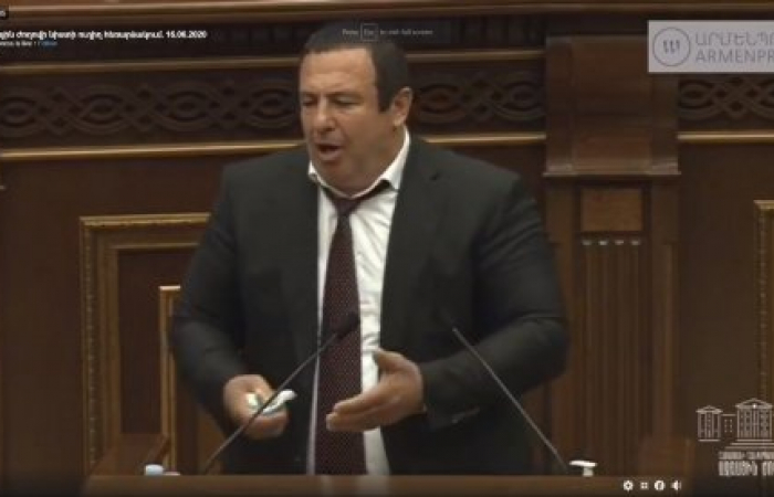 Политическая драма в Армении - Парламент согласился снять неприкосновенность с Царукяна (Обновлено в 16:30)
