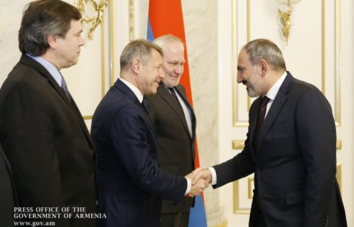 Pashinyan meets the OSCE Minsk group co-chair