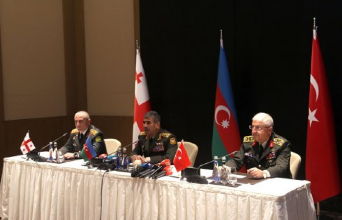 Командующие вооруженными силами Турции, Азербайджана и Грузии провели в Баку трехстороннюю встречу