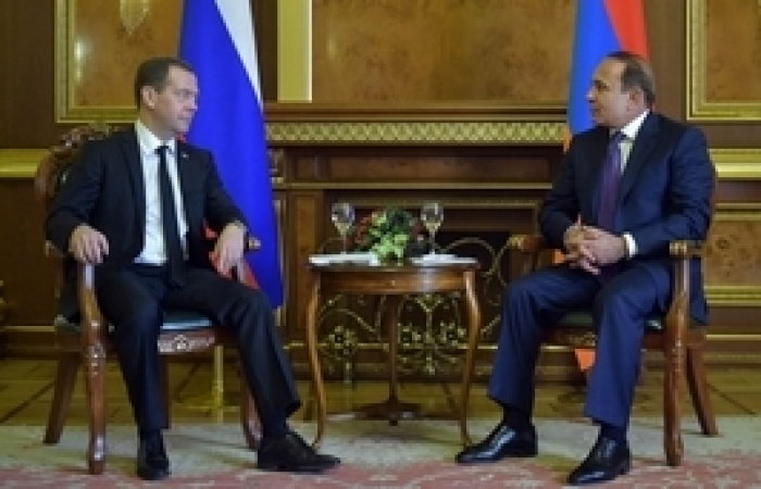 Russian Prime Minister Medvedev meets Armenian leaders in Yerevan